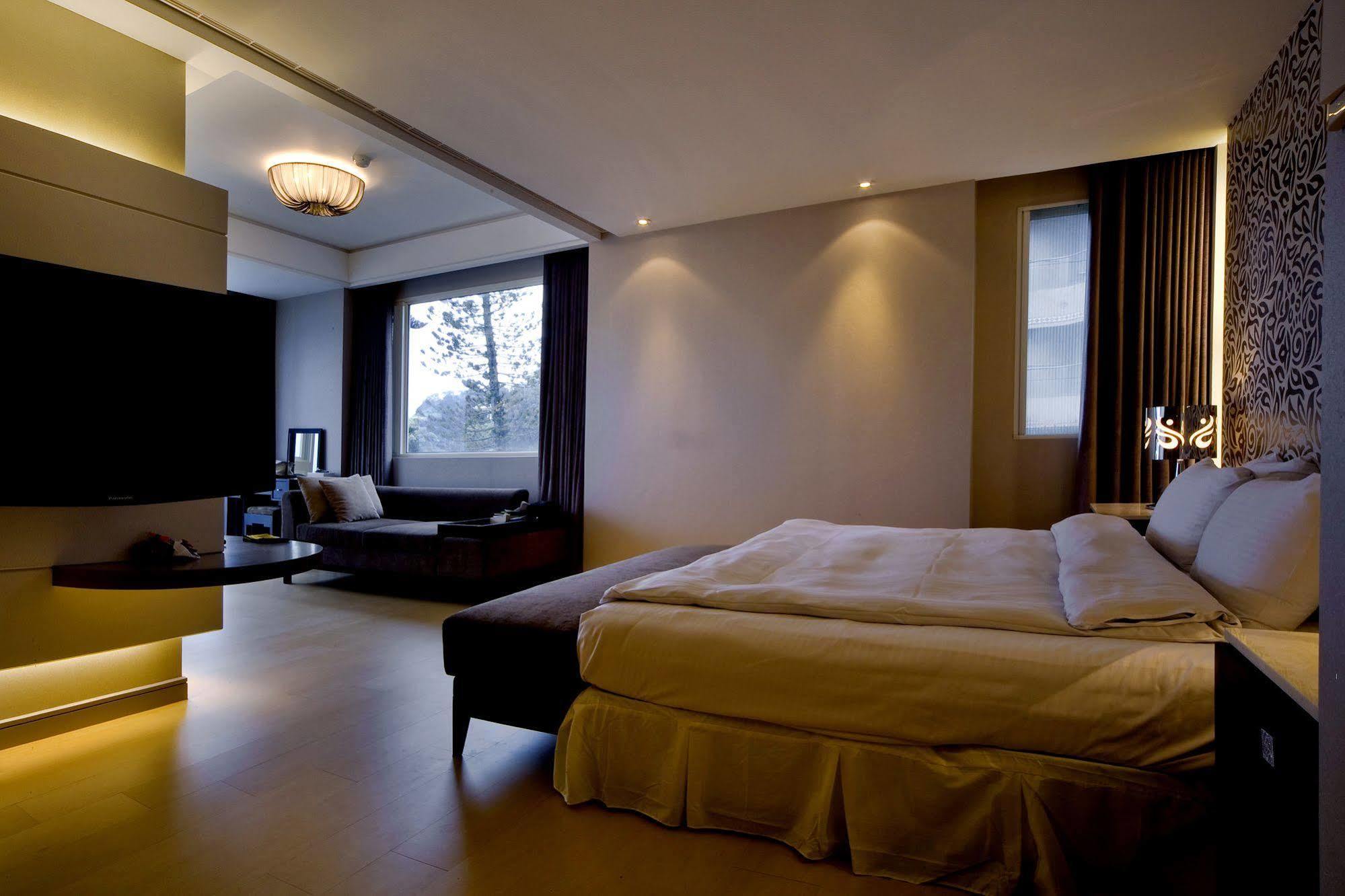 Spa Home Sun Moon Lake Luxury Lakeside Hotel Yuchi Ngoại thất bức ảnh