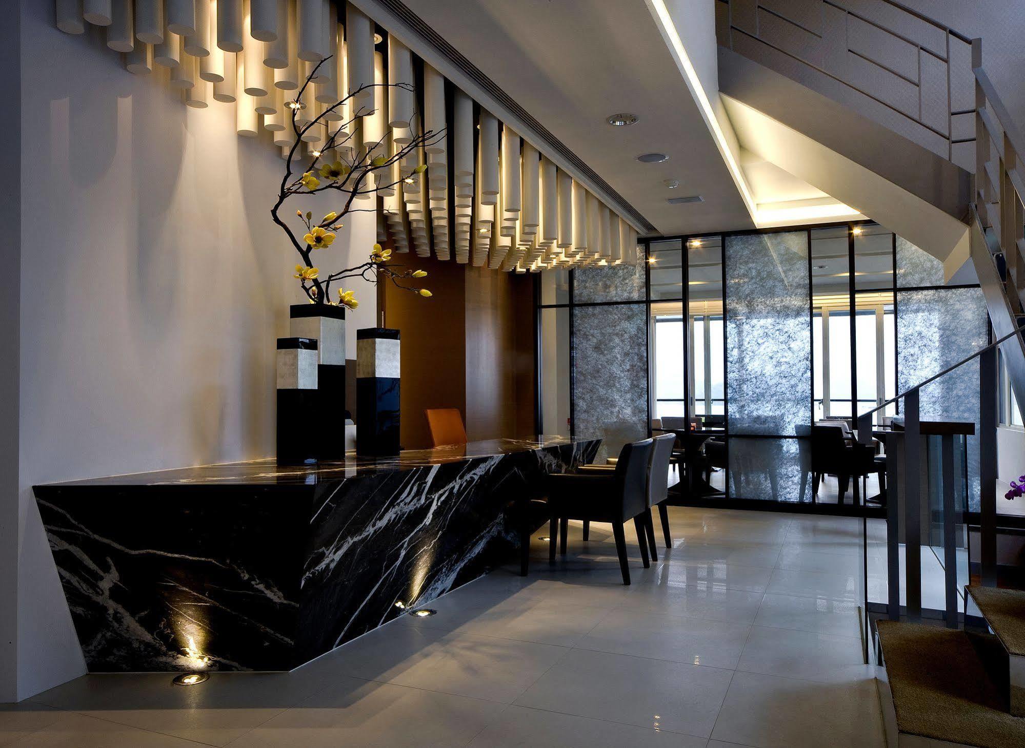 Spa Home Sun Moon Lake Luxury Lakeside Hotel Yuchi Ngoại thất bức ảnh