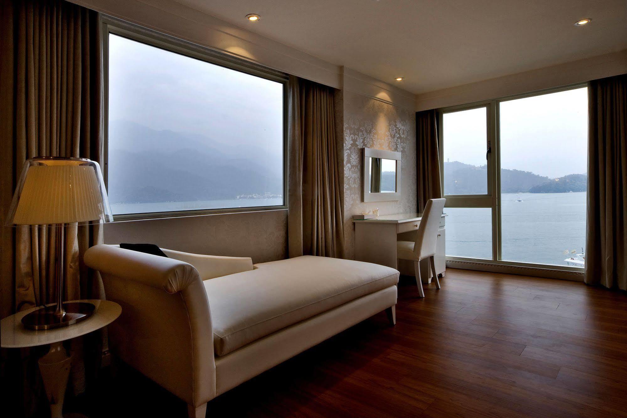 Spa Home Sun Moon Lake Luxury Lakeside Hotel Yuchi Ngoại thất bức ảnh